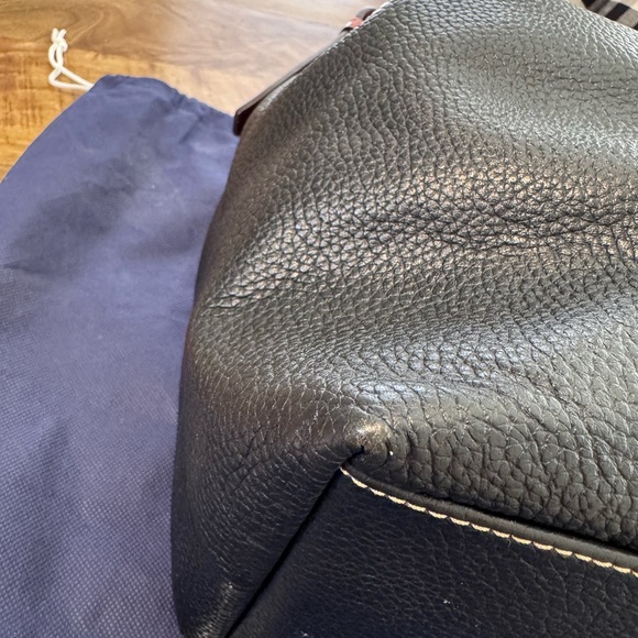 Dooney & Bourke Black and Tan Leather Shoulder Bag - Picture 8 of 10